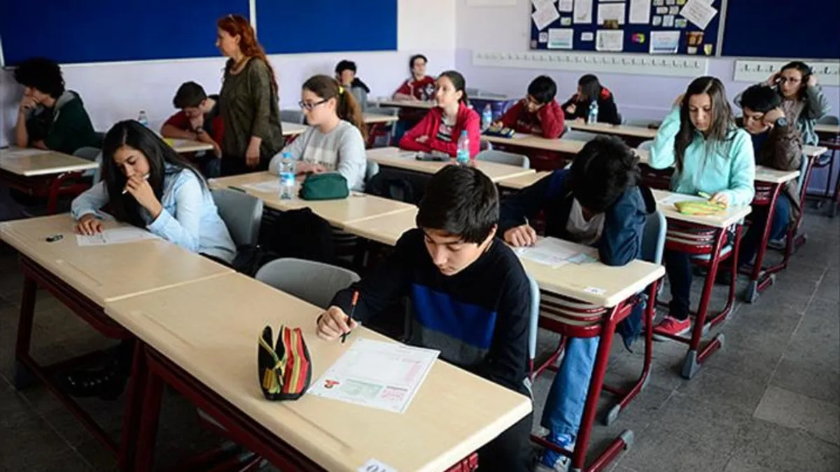 İstanbul'da yılbaşı gecesi için flaş karar: Okullar 16.00'da kapanacak