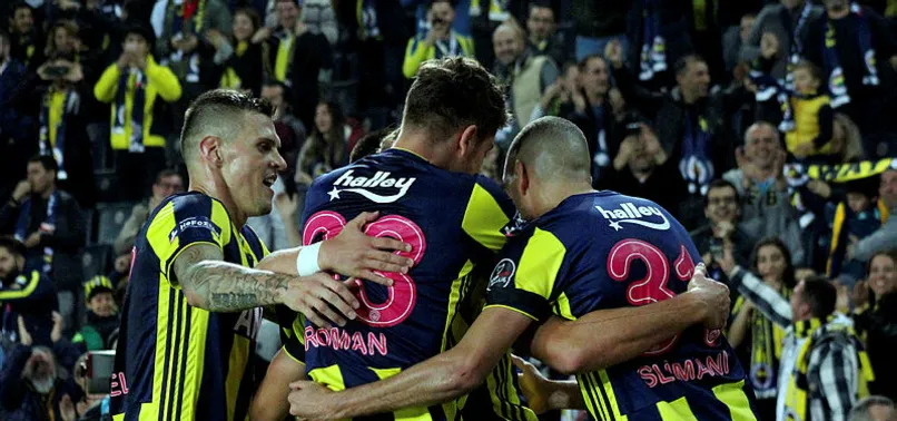 Fenerbahçe, Alanyaspor'u iki golle geçti