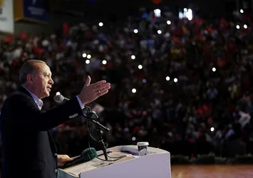 AK Parti'den manifesto kampları