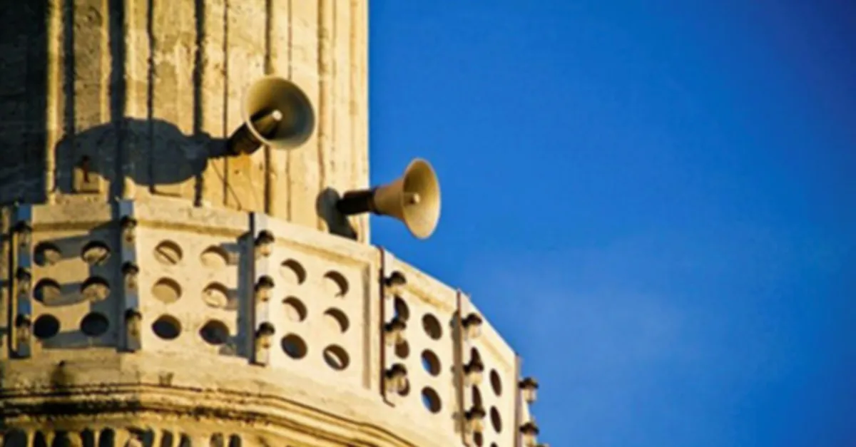 A Haber canlı yayınında selâ sesleri |Video