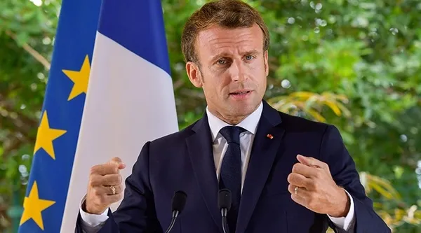 1626464196972.jpg Fransa Cumhurbaşkanı Macron'a yönelik bir tepki daha: Kendinden utanmalısın sen bir ateistsin - 3