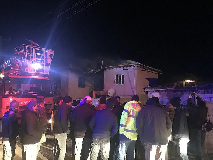Son dakika: Niğde'de çıkan yangında 4 kişi öldü - 1