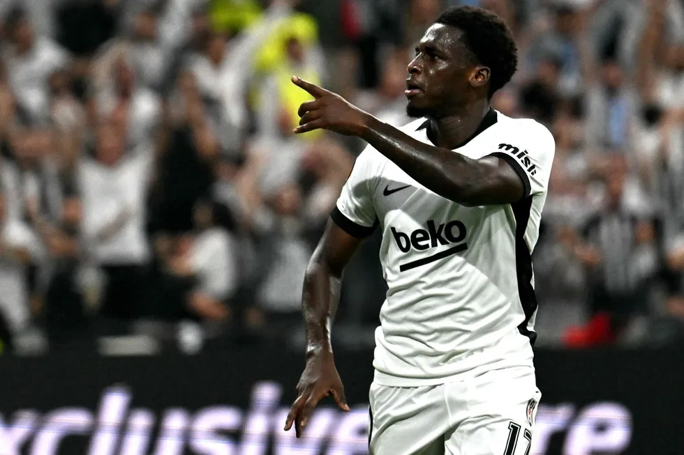 besiktas-hapoel-beer-sheva-maci-gurcistanda-oynanacak-1790188912044.jpeg Serdal Adalı Vlahovic transferinin perde arkasını anlattı! "Sen oyuncuyu ikna et, ne istiyorsa vereceğim" - 4