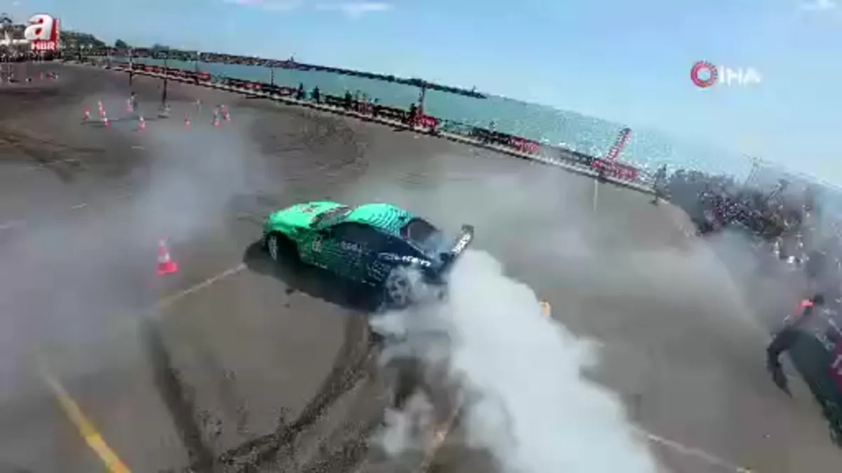 Asfalt eridi lastikler yandı