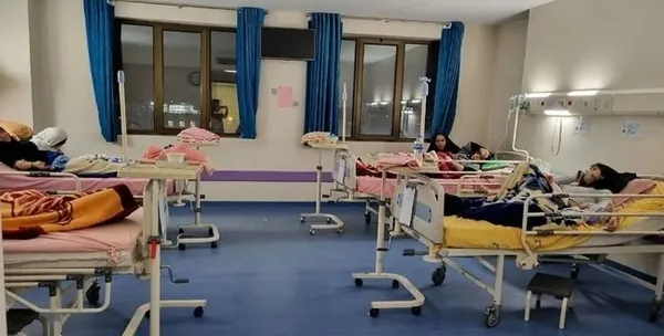 1678570620737.jpg 100 kişiden fazla gözaltı var! İran'da toplu kız öğrenci zehirlenmeleri sürüyor... - 3