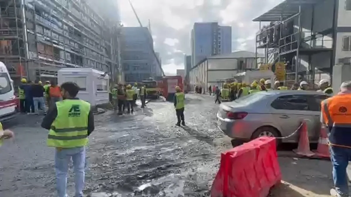 İstanbul'da inşaat çalışmasında yük asansörü düştü: 8 işçi yaralandı