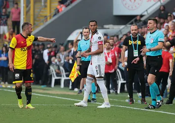 PFDK'dan Beşiktaşlı Josef de Souza'ya 2 maç men cezası