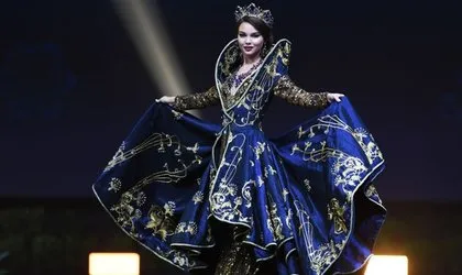 Tara De Vries Tayland’da şov yaptı
