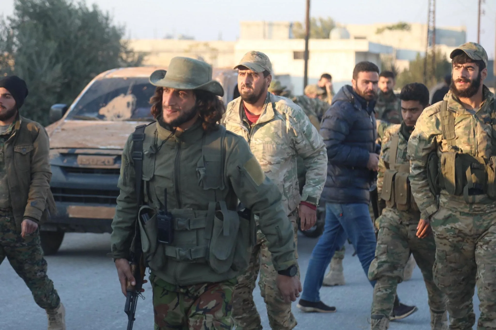 Suriye'de harita değişiyor! "Esad Suriye'den kaçtı" iddiası! Tahran'a mı sığındı?