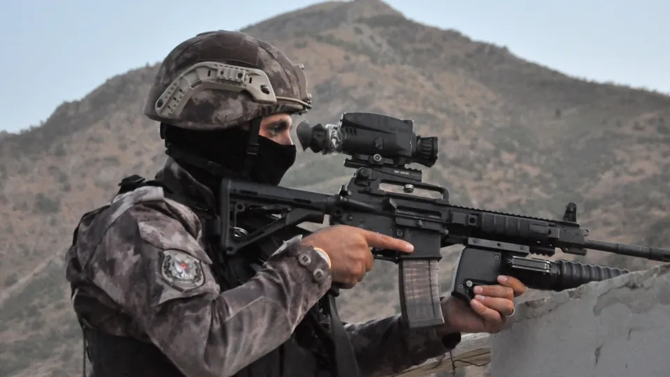 Şemdinli'de terör örgütlerine geçit yok