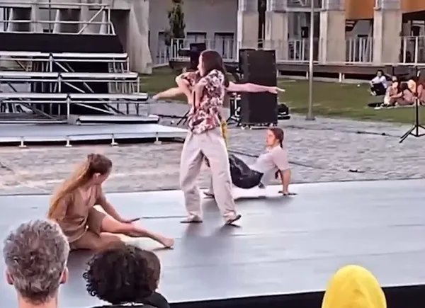 1655637435992.jpeg İBB'den bir garip doğaçlama dans daha! Bu sefer adres Kadıköy'deki Müze Gazhane - 2