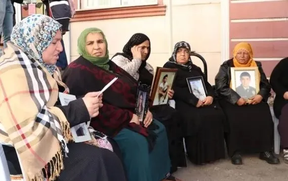 Teslim olan terörist Diyarbakır annelerine yazdığı mektupla destek verdi