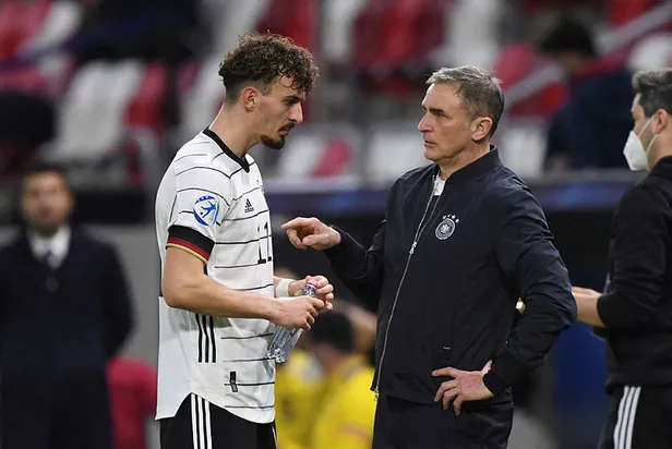 Stefan Kuntz kimdir? Türkiye A Milli Futbol Takımı yeni teknik direktörü Stefan Kuntz nereli, kaç yaşında? - 1