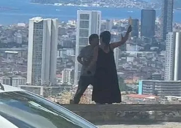 Adalar manzarasını izlerken satırla tartıştılar