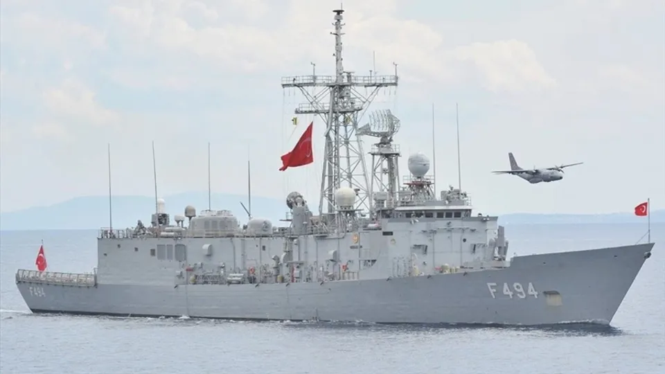 Son dakika: TSK’dan Akdeniz’de gövde gösterisi! 17 uçak ile 8 fırkateyn ve korvet... | Video