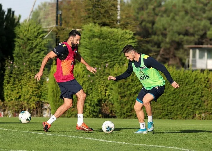Fenerbahçe’de transfer çalışmaları başladı!