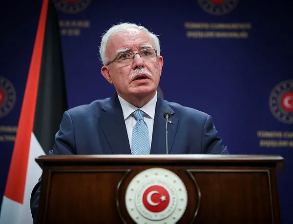Son dakika: İsrail polisinden Mescid-i Aksa'da cemaate alçak saldırı - 12