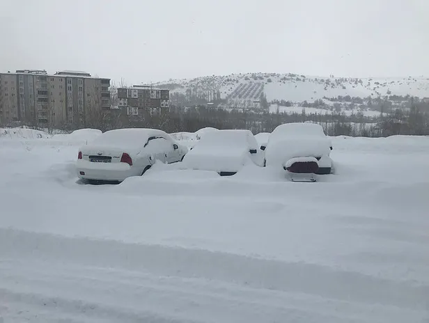 İstanbul’da kamu mesai saatleri kaçta bitecek? Kamuda bu hafta çalışma saatleri nasıl olacak? SON DAKİKA HABERLER