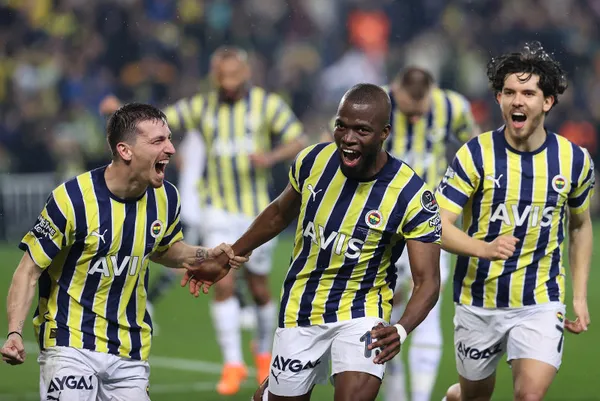 Tarihe geçen Fenerbahçe Beşiktaş derbisi! Kartal yine tarih yazdı - 11