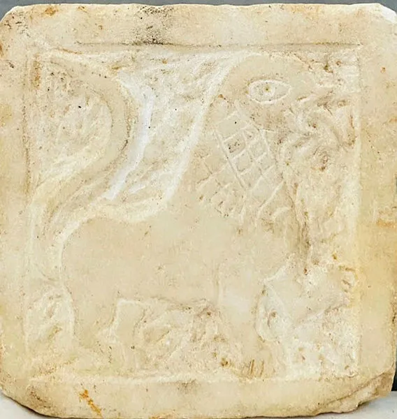 Denizli’de kaçak kazı yapan 3 şüpheli tarihi eserler ile yakalandı