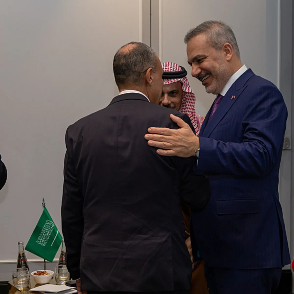Bakan Fidan Amman'da Türkiye-Mısır-Pakistan-Suudi Arabistan toplantısına katıldı