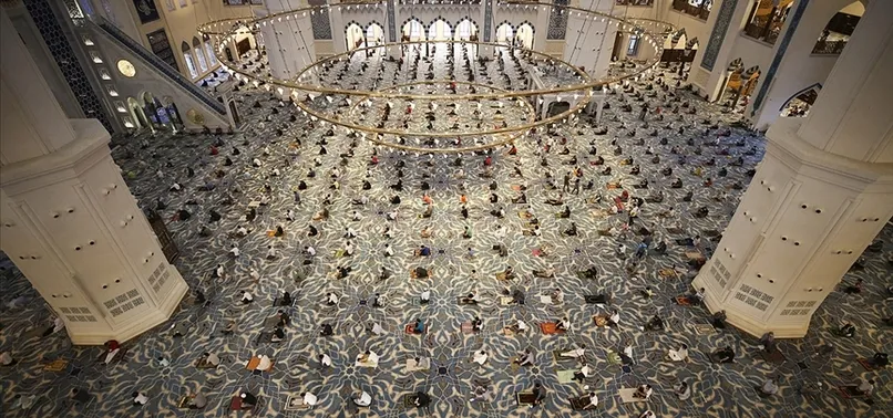 Kayseri, Kahramanmaraş, Van'da bayram namazı saat kaçta kılınacak? İl il Ramazan Bayramı namaz saatleri 2023!