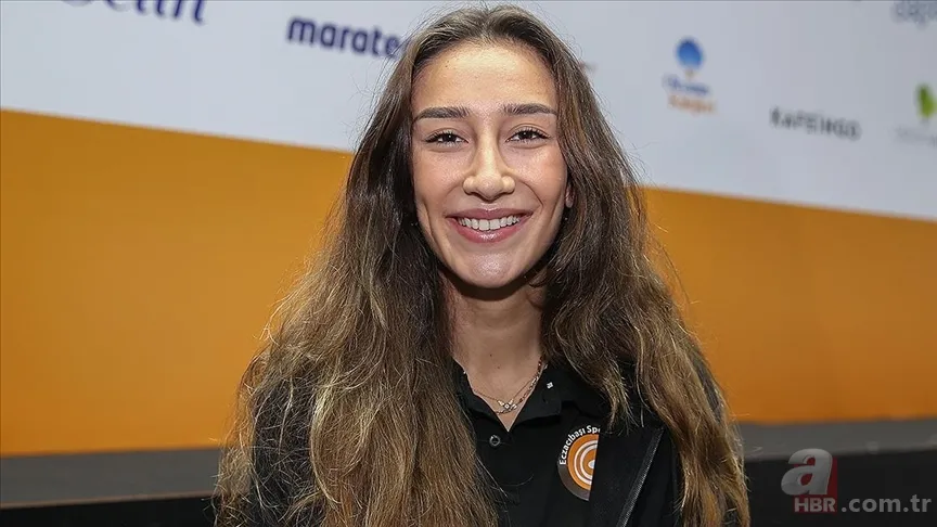 Milli voleybolcu Hande Baladın'a tehdit: Yüzüne asit atacağım 3