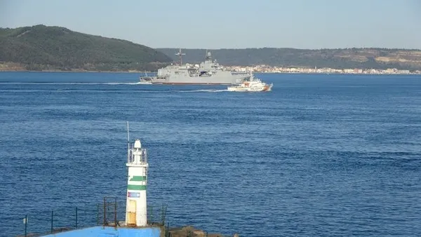 Putin’den yeni hamle! Gemileri Karadeniz’e yolladı