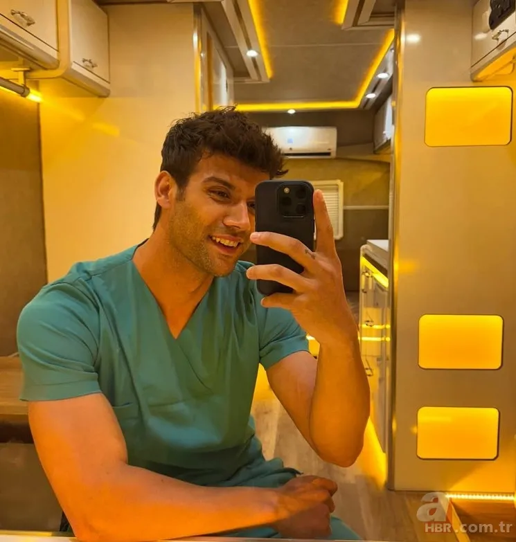 Kuryelikten oyunculuğa! Aynadaki Yabancı'nın yıldızı Caner Topçu'nun dönüşüm hikayesi... 6