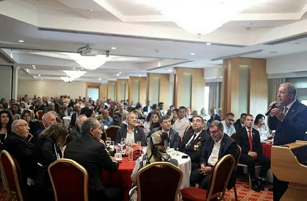 1684780011455.jpg Milli Savunma Bakanı Hulusi Akar şehit ailelerini ve gazilerle buluştu! "Parti değil, zihniyet meselesi" - 5