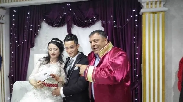 kirikkalede-cani-koca-esini-cocugunun-onunde-bogazindan-keserek-oldurdu-1622982989896.jpg Kırıkkale'de cani koca eşini çocuğunun önünde boğazından keserek öldürdü - 4