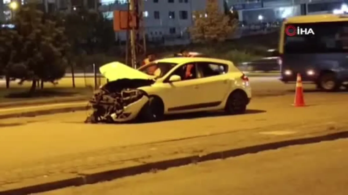Ankara'da otomobil ile dolmuş çarpıştı