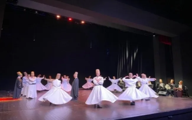 Mevlânâ’nın torunu Esin Çelebi Bayru’dan İBB’ye tepki: 700 yıllık geleneğin dışına çıkıldı - 2