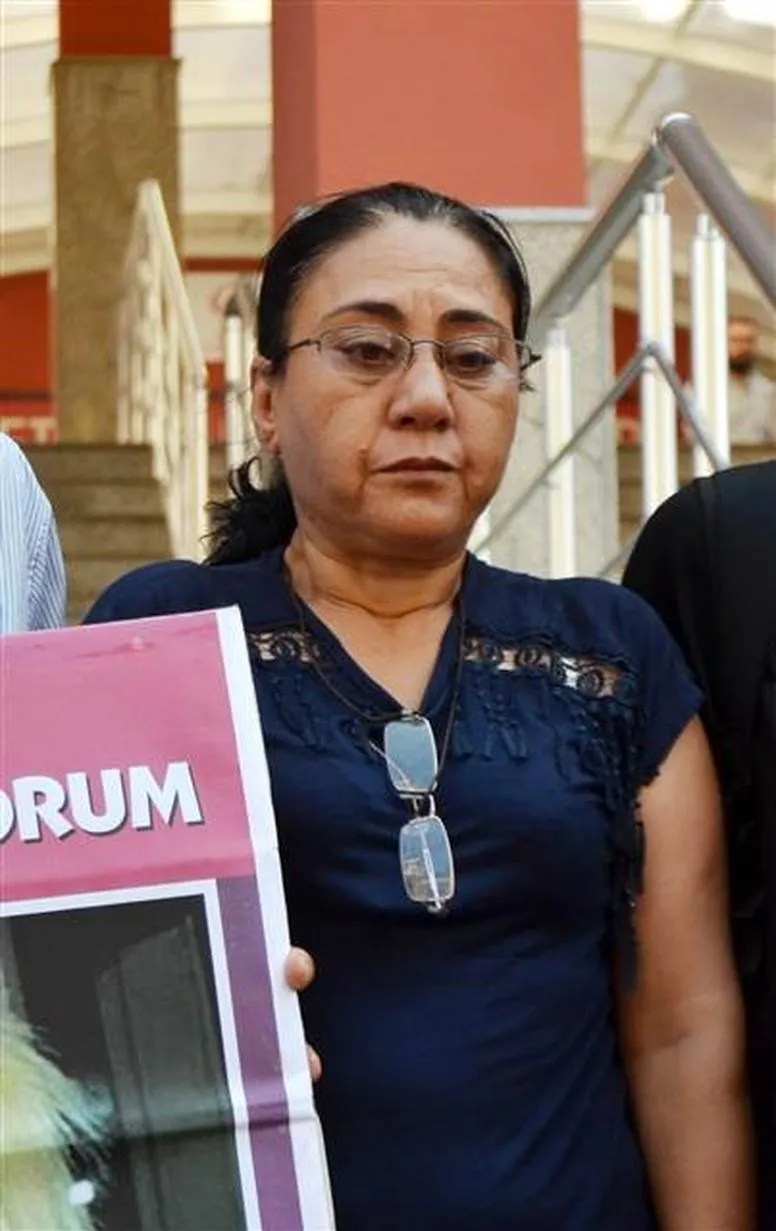 Anneden acı soru: Kızımın ellerine ne yaptınız! - 1