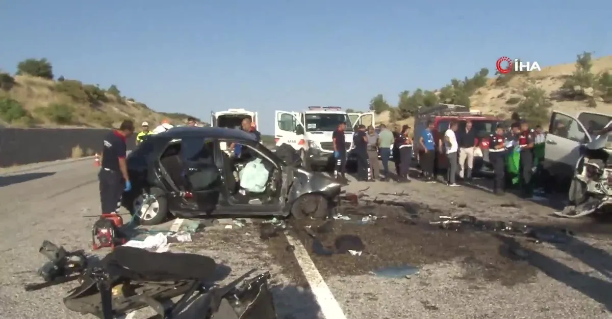 Adıyaman’da iki araç çarpıştı: 4 kişi öldü
