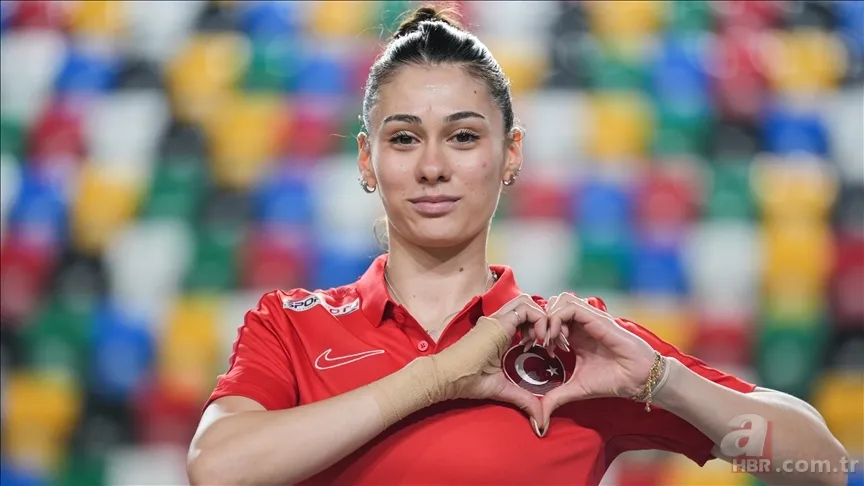 Adını tarihe yazdıran Türk kadın sporcular: Olimpiyat madalyalarından dünya rekorlarına 9