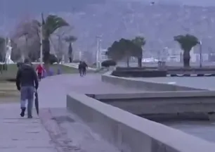 İzmir’de sağanak etkili oldu