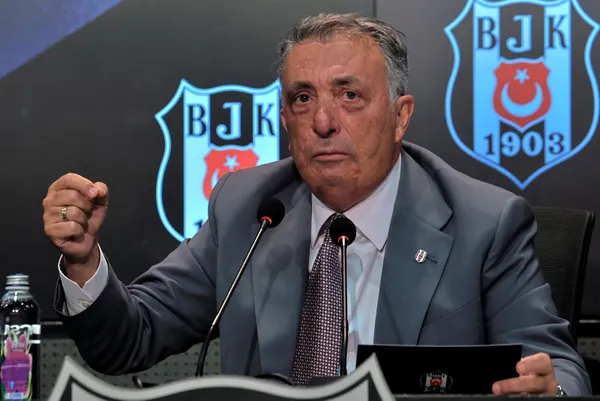 Beşiktaş Başkanı Ahmet Nur Çebi tekrar aday olacak mı?