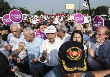 CHP'den şimdi de sözde adalet kurultayı