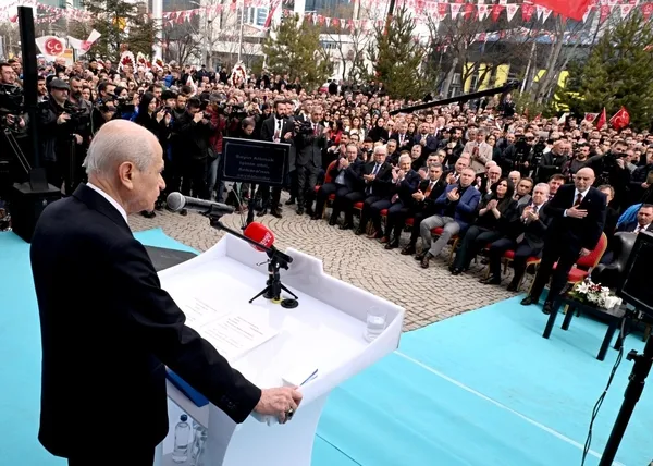 mhp-lideri-devlet-bahceli-ankarada-konustu-chp-ve-demin-ayri-aday-belirlemesi-sinsi-bir-oyun-1707661650352.jpeg
