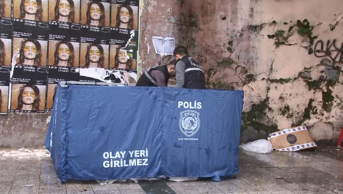 Son dakika: İstanbul Beyoğlu'nda cadde ortasında ceset bulundu - 3
