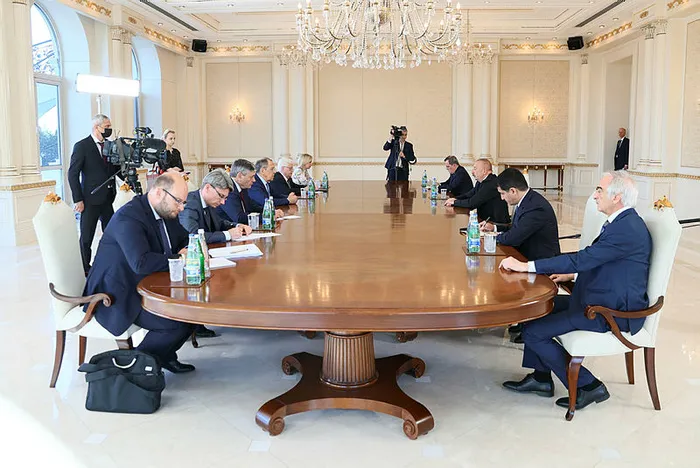 rusya-disisleri-bakani-sergey-lavrov-abd-zelenskiy-adina-kararlar-aliyor-1656432070489.jpg Rusya Dışişleri Bakanı Sergey Lavrov: ABD, Zelenskiy adına kararlar alıyor - 3