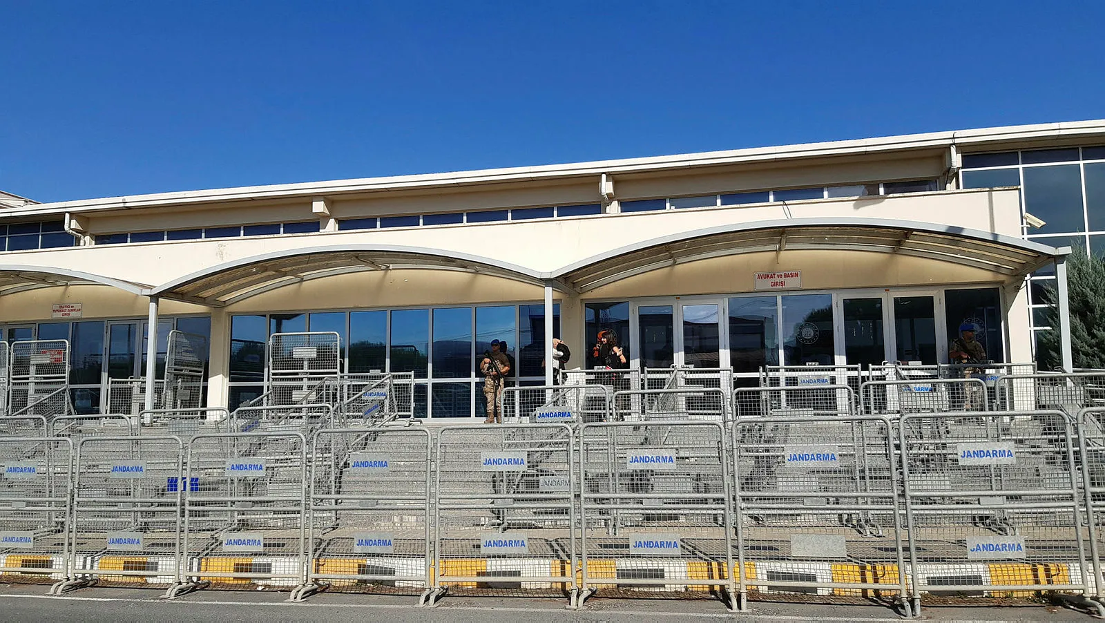 Adnan Oktar davası sil baştan! Suç örgütü lideri mahkemede neler söyledi?