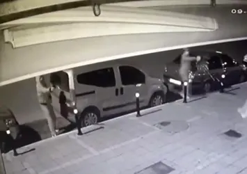'Bizi polis bile alamaz' diyen çeteye şafak operasyonu! Evlerinde yakalandılar
