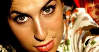 İşte Amy’nin son düeti VİDEO