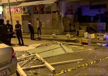 Gece yarısı korkutan patlama: 'Bomba sandık'