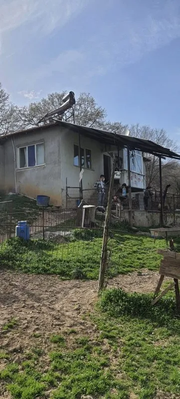 Balıkesir’de dehşet evi! Eşini ve 3 yaşındaki çocuğunu pompalı tüfekle öldürdü