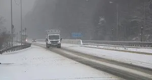 Bolu Dağı’nda kar yağışı etkili oldu