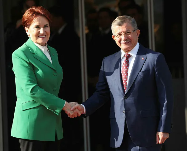 Son dakika: 6’lı masada kılıçlar çekildi! 10’uncu kez toplandı