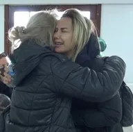 Ece Erken taziyede gözyaşlarına boğuldu